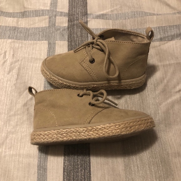 Old Navy toddler boy shoes - Picture 2 of 4
